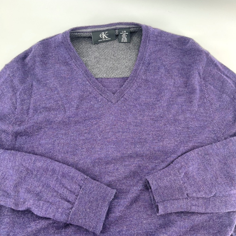 Calvin Klein Mens L‎ V-Neck Merino Wool Sweater Purple Extra Fine Knit Preppy
